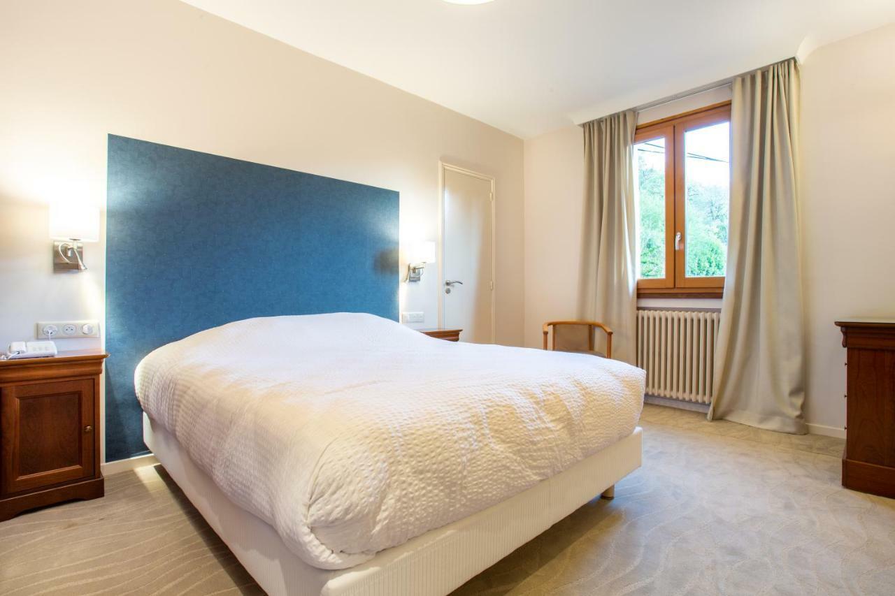 אמביאלט Logis Hotel Restaurant Du Pont מראה חיצוני תמונה
